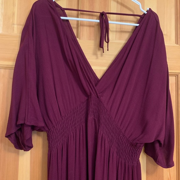 Women’s Midi Dress with V Neck & Back - Picture 3 of 9